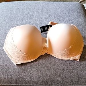 NWT Torrid Push-up Plunge Nude